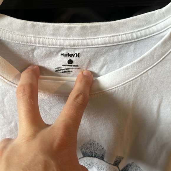 Hurley T-shirt - Picture 3 of 3
